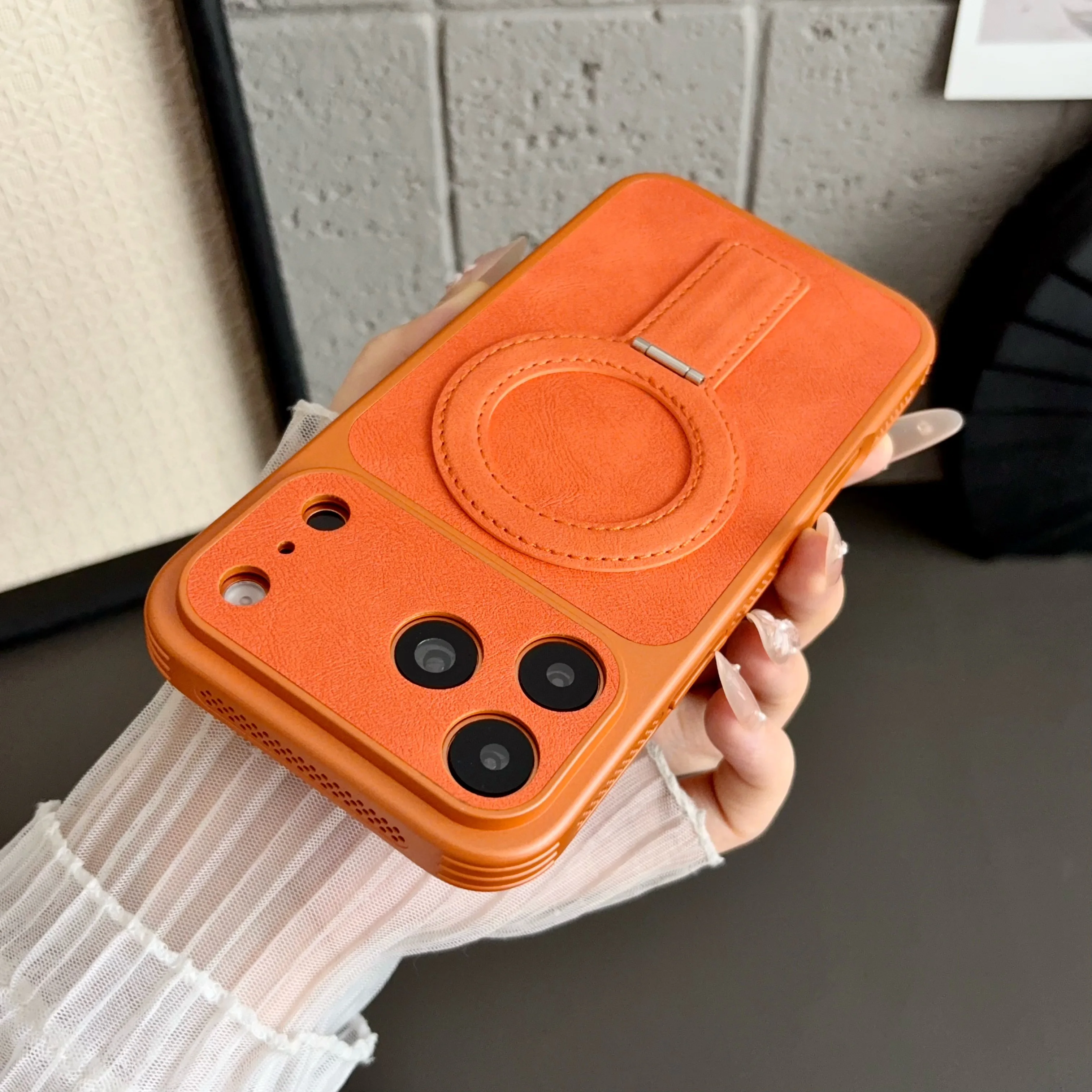 Фото Магнитный чехол-держатель с эффектом невидимости для iPhone 18 17 Air 16 15 14 13 Pro Max 180 °   Роскошный чехол-подставка для Magsafe №1