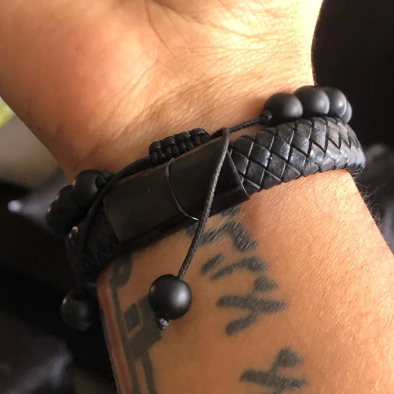 Мужской кожаный браслет с застежкой из нержавеющей стали |