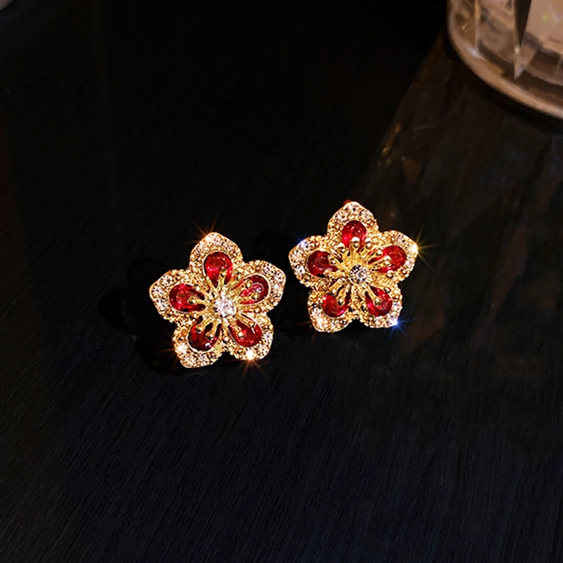 

DREJEW Cherry Blossom Earrings Rhinestone Crystal Stud Earrings Red Flower Earrings Modern Women's Earrings 2023 Jewelry Gifts