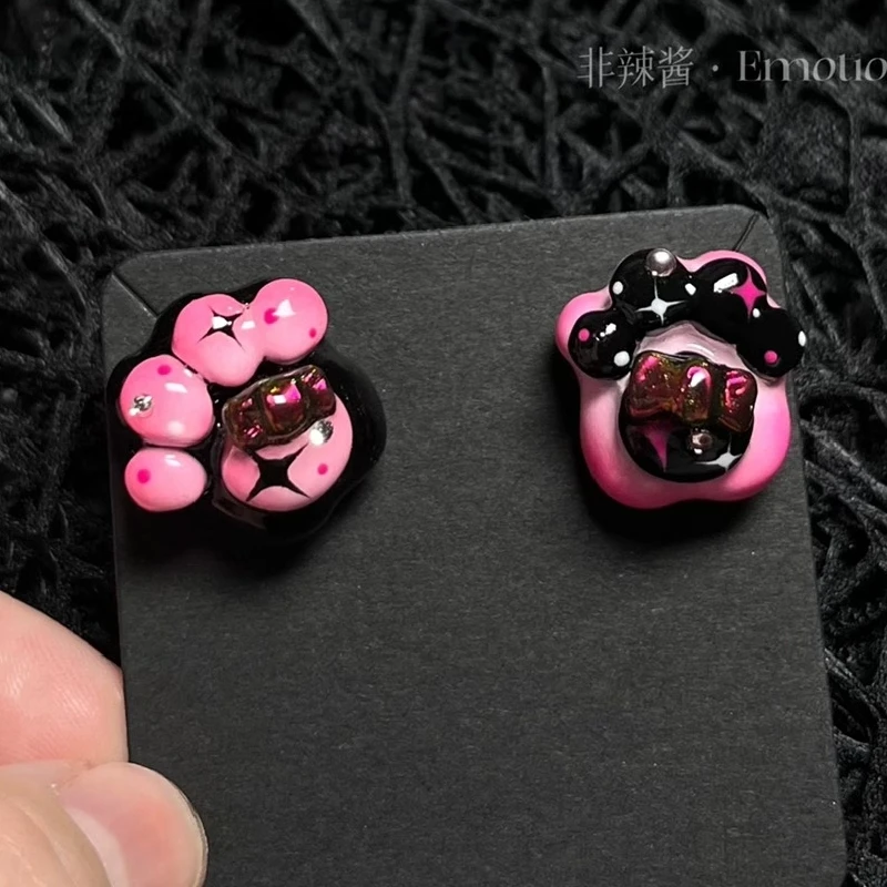 Керамическое ожерелье ручной работы с кошачьей лапой