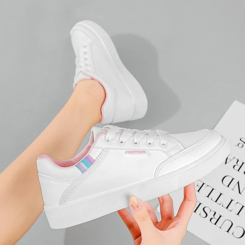 

2022 Spring Fashion Breathble Vulcanized Shoes Women Sneakers PU Leather Platform Shoes Women Lace Up Casual Shoes White