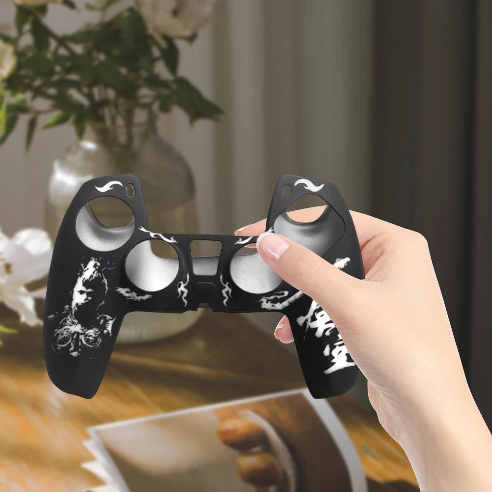 Силиконовый защитный чехол для контроллера PS5