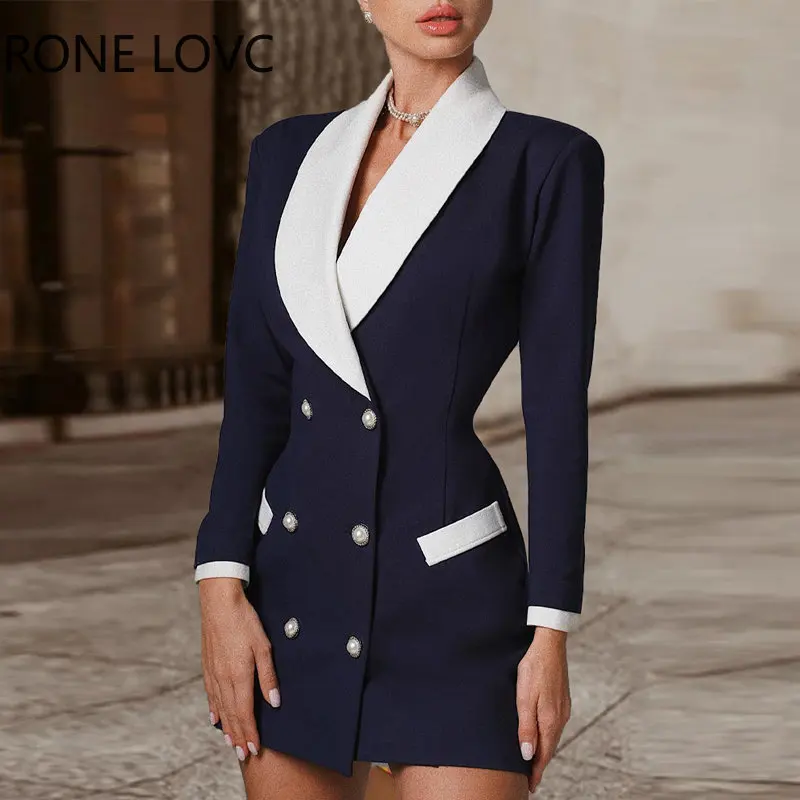 

Женское двубортное мини-платье-блейзер с отложным воротником и пуговицами