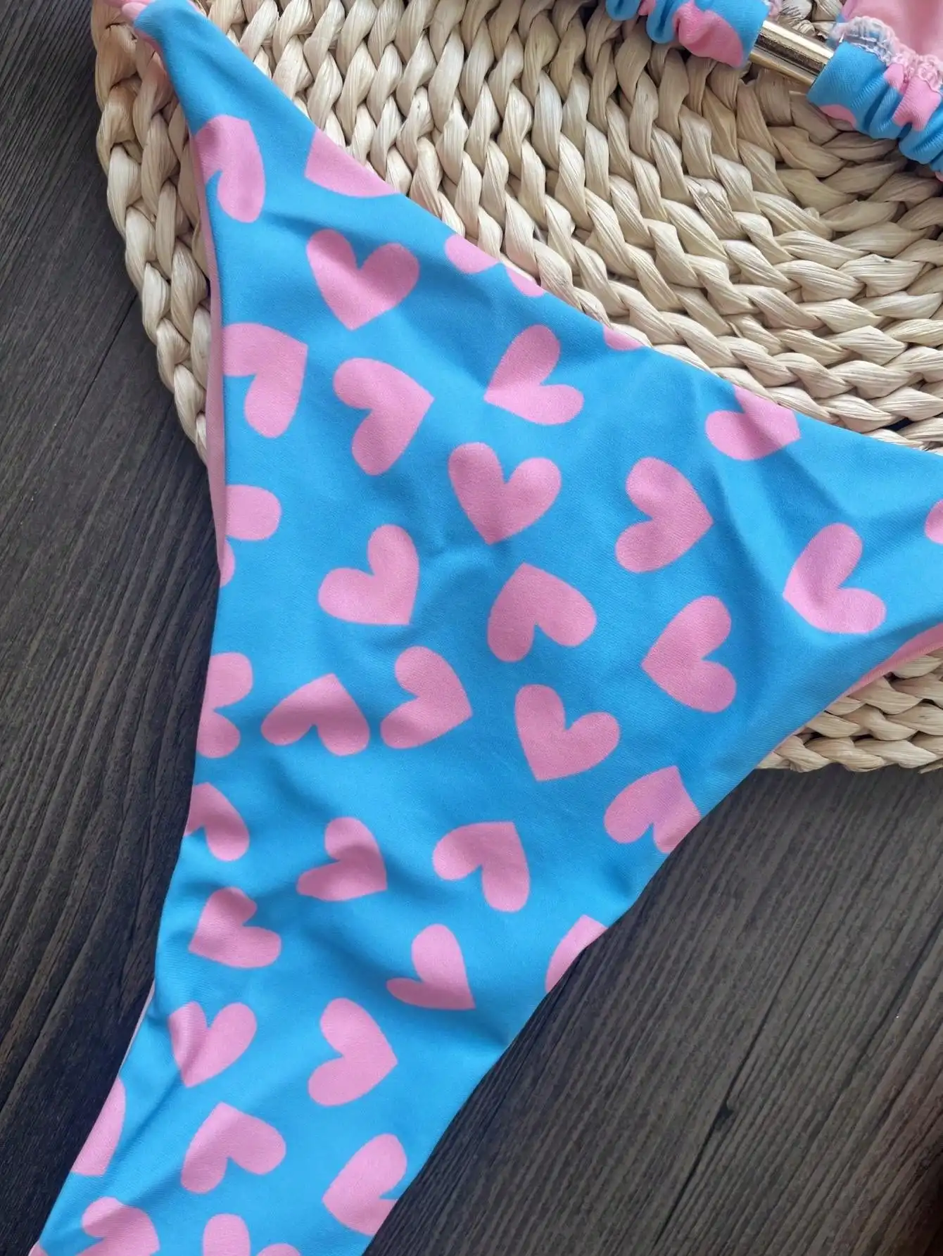 Купальник-бикини женский треугольный с принтом и лямкой на шее