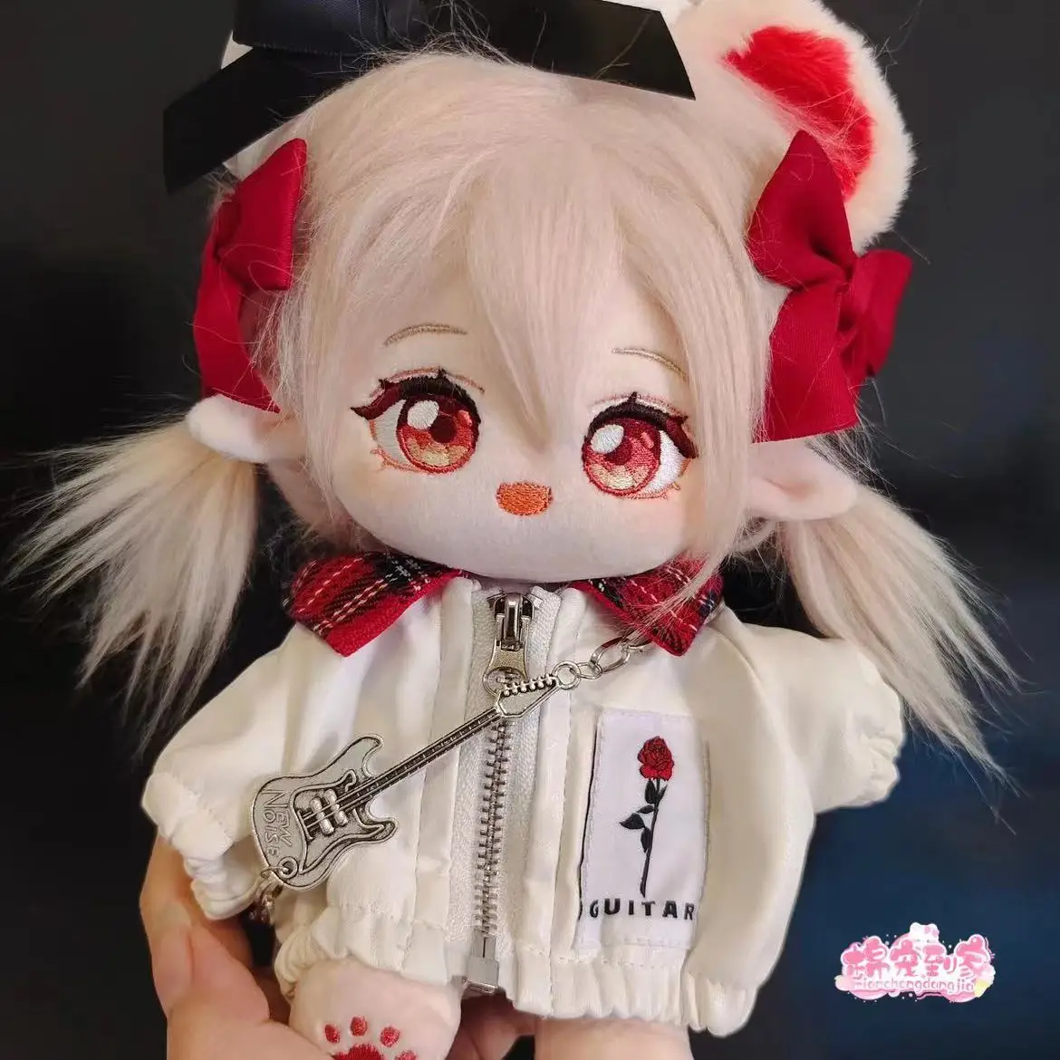 

Симпатичная плюшевая хлопковая кукла-тело Loli Girl Klee, 20 см, аниме Genshin, ударопрочное платье, плюшевое платье, для косплея, подарок на Рождество
