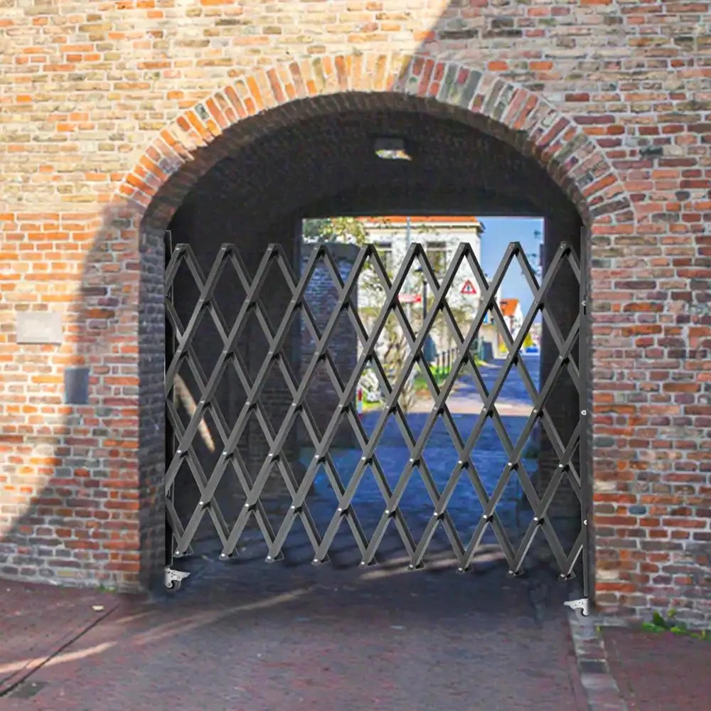 

Одностворчатые защитные ворота 78,7 H x 95,3 W in. Стальные складные дверные ворота с навесным замком, вращение на 360 °, Баррикада, ворота, садовый забор