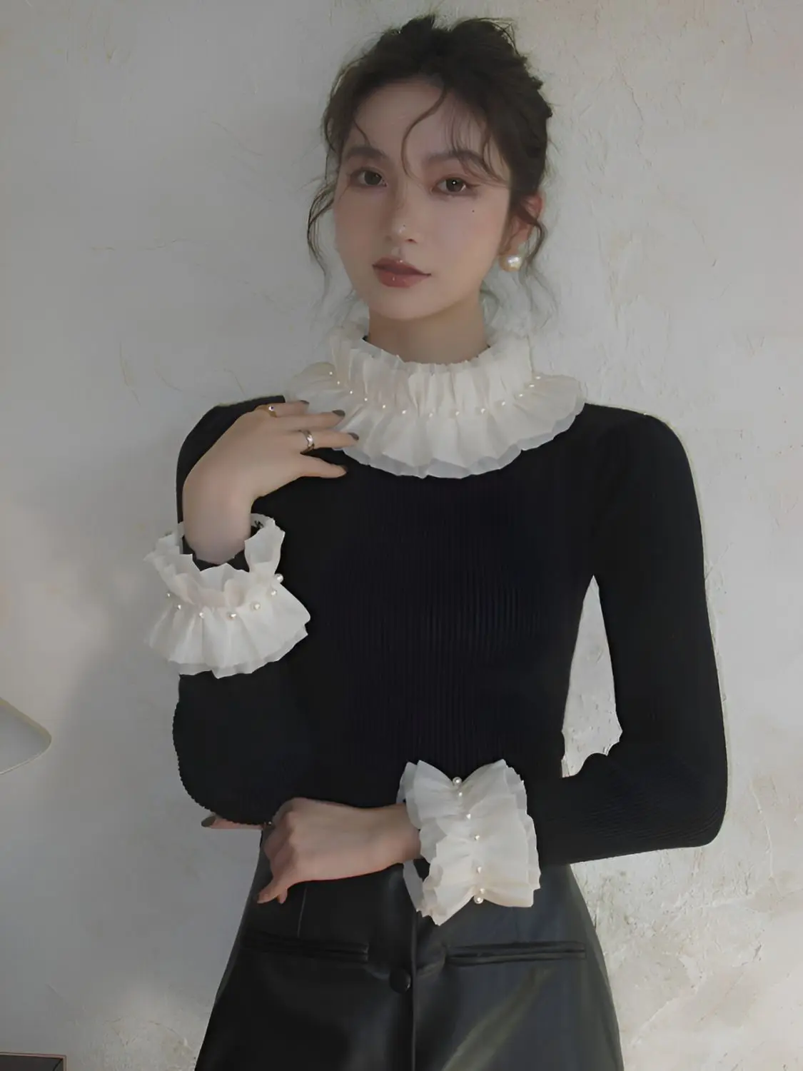 Новинка Осень/Зима 2023 милый Вязаный топ с кружевом и бусинами воротником средней