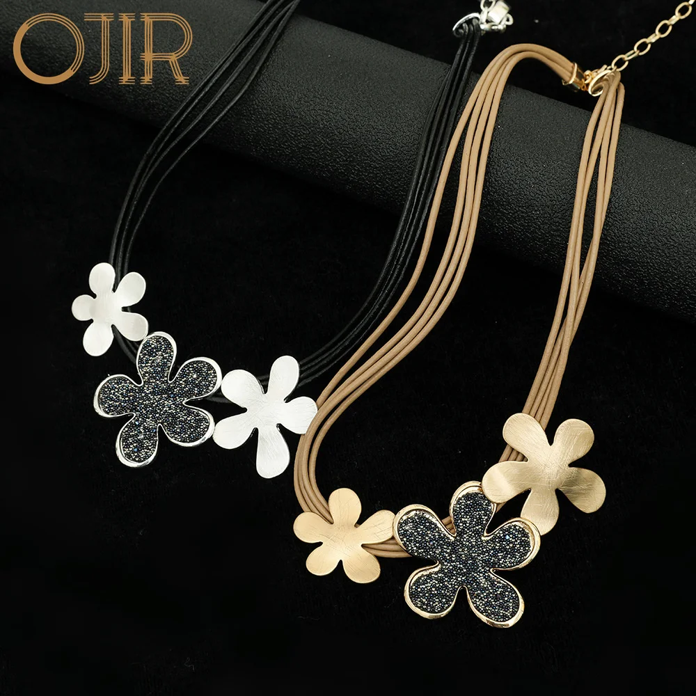 

Vintage Suspension Cute Flowers Goth Jewelry for Women New in Stranger Things Long Chains Trending Products Pendants Accessories