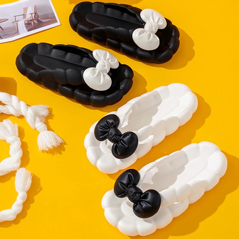 Fashion Butterfly-knot Decorative Flip Flop Women's Slides  Fashion Platform Soft Non-Slip Sandals New Indoor Bathroom Slippers