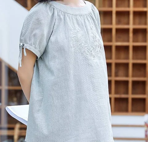 

Maternity Pregnant Baby 2022 Funny Women T Shirt red Girl Pregnancy Announcement Shirt New Mom Big Size Clothes