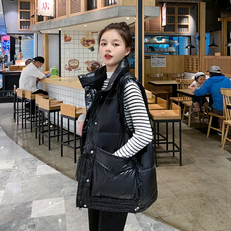 Spring Autumn Light Thin Down Coat Vest Women Solid Colors Warm Short Sleeveless Jackets Big Pocket Zipper Style Chic Warm Vest