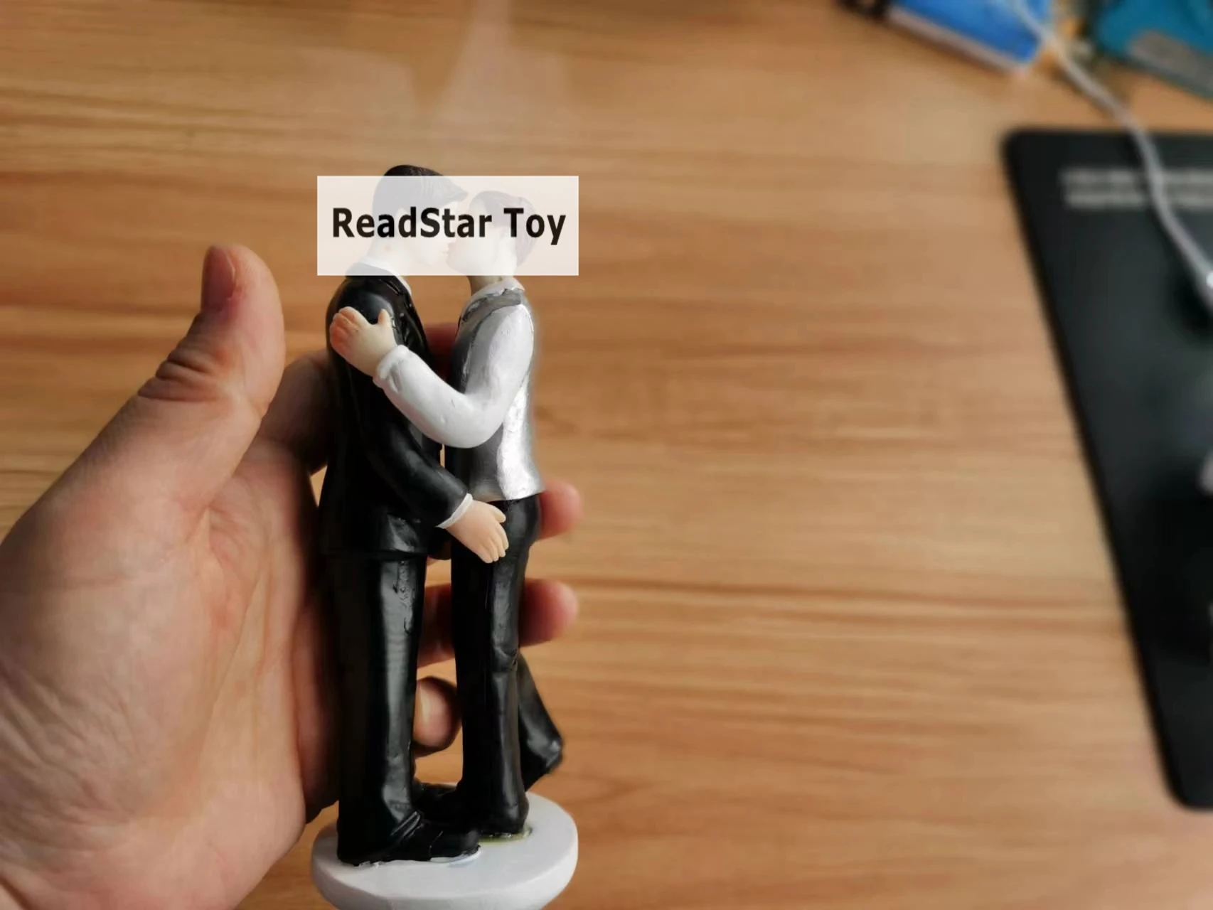 

Большая фигурка из смолы, украшения для кукол, гайи, мужчина, влюбленная модель, украшения, умственная Песочная коробка