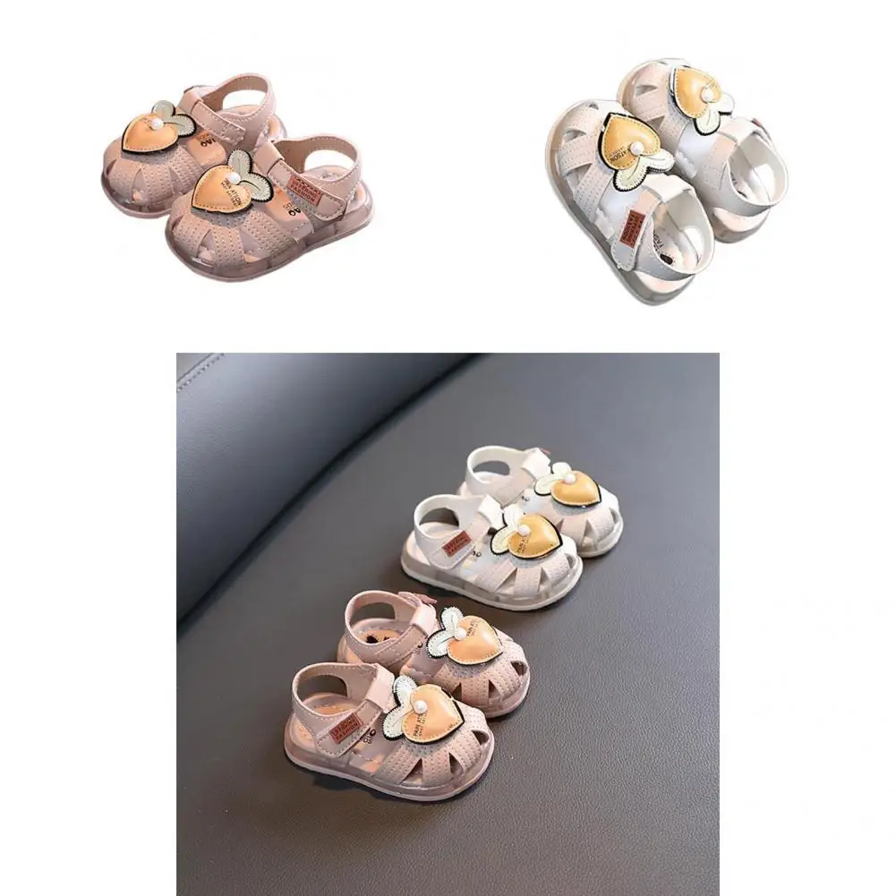 

1Pair Fashionable Toddler Girl Sandals with Carrot Decoration Anti-slip Children Sandals Wear Resistant for Kids