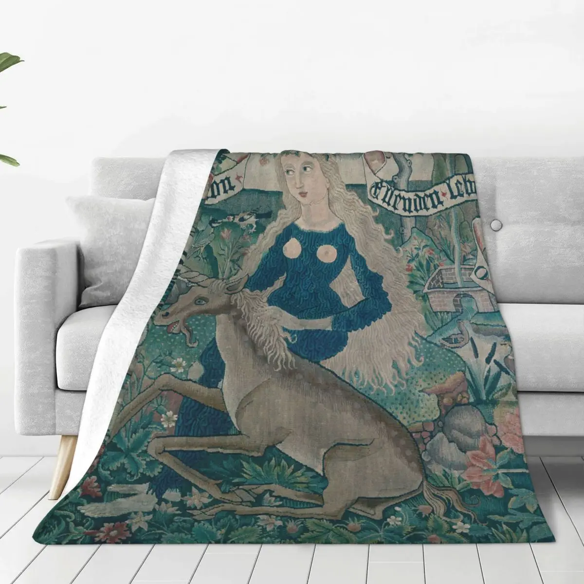 

Женское и женское фланелевое одеяло в средневековом стиле