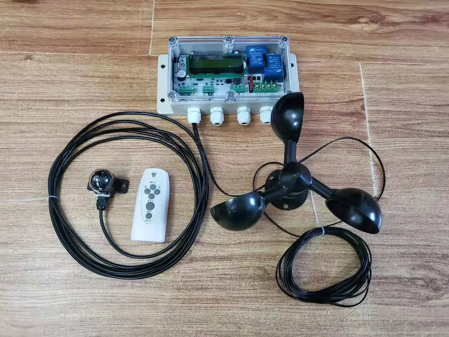 

Single-axis Solar Automatic Tracking Controller Inclined Single-axis Controller Trough Heat-accumulating Tracking Controller