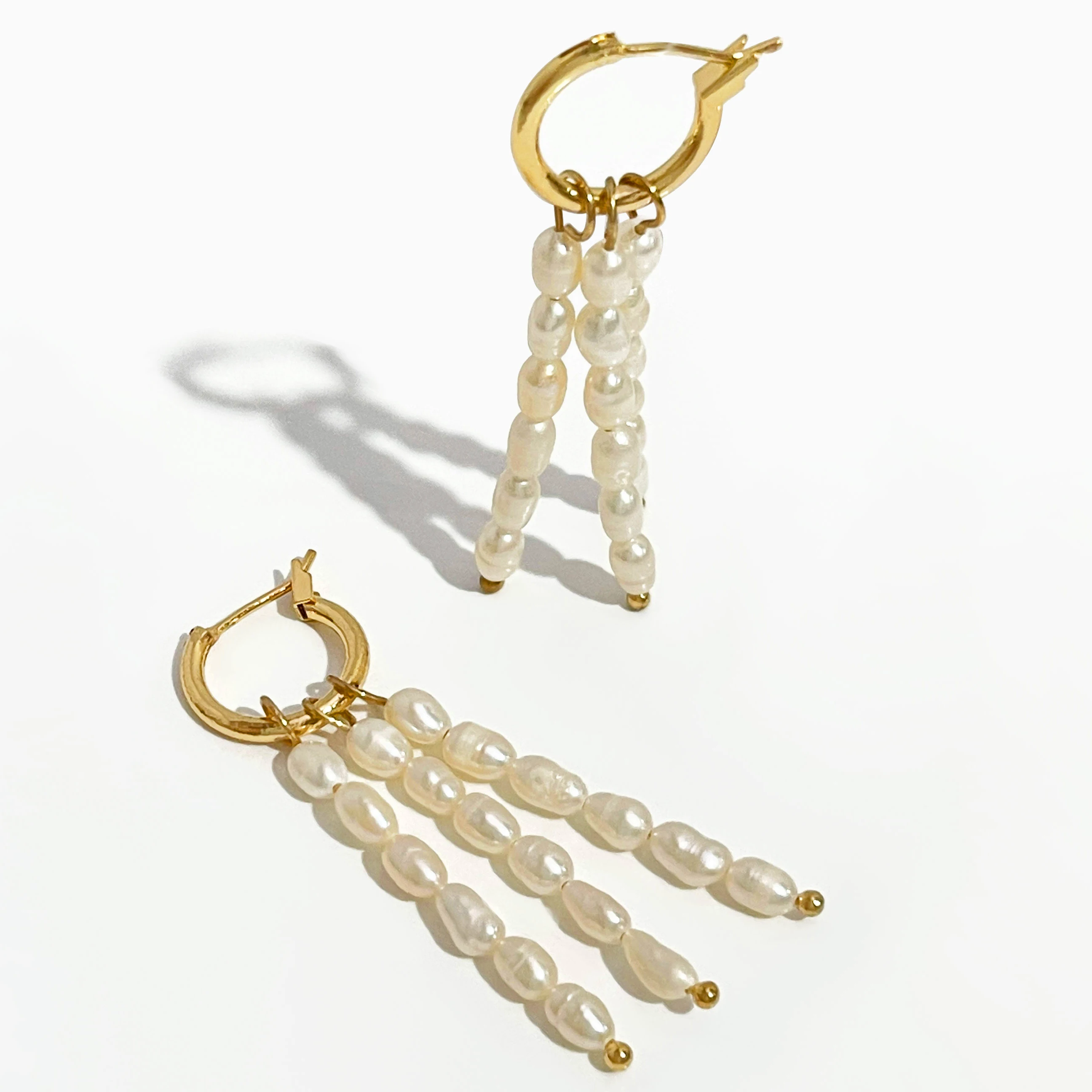 

Peri'sBox 16mm Hoops Beaded Pearl Earrings Small Circle Natural Freshwater Pearl Earrings for Women Elegant Minimalist Earrings