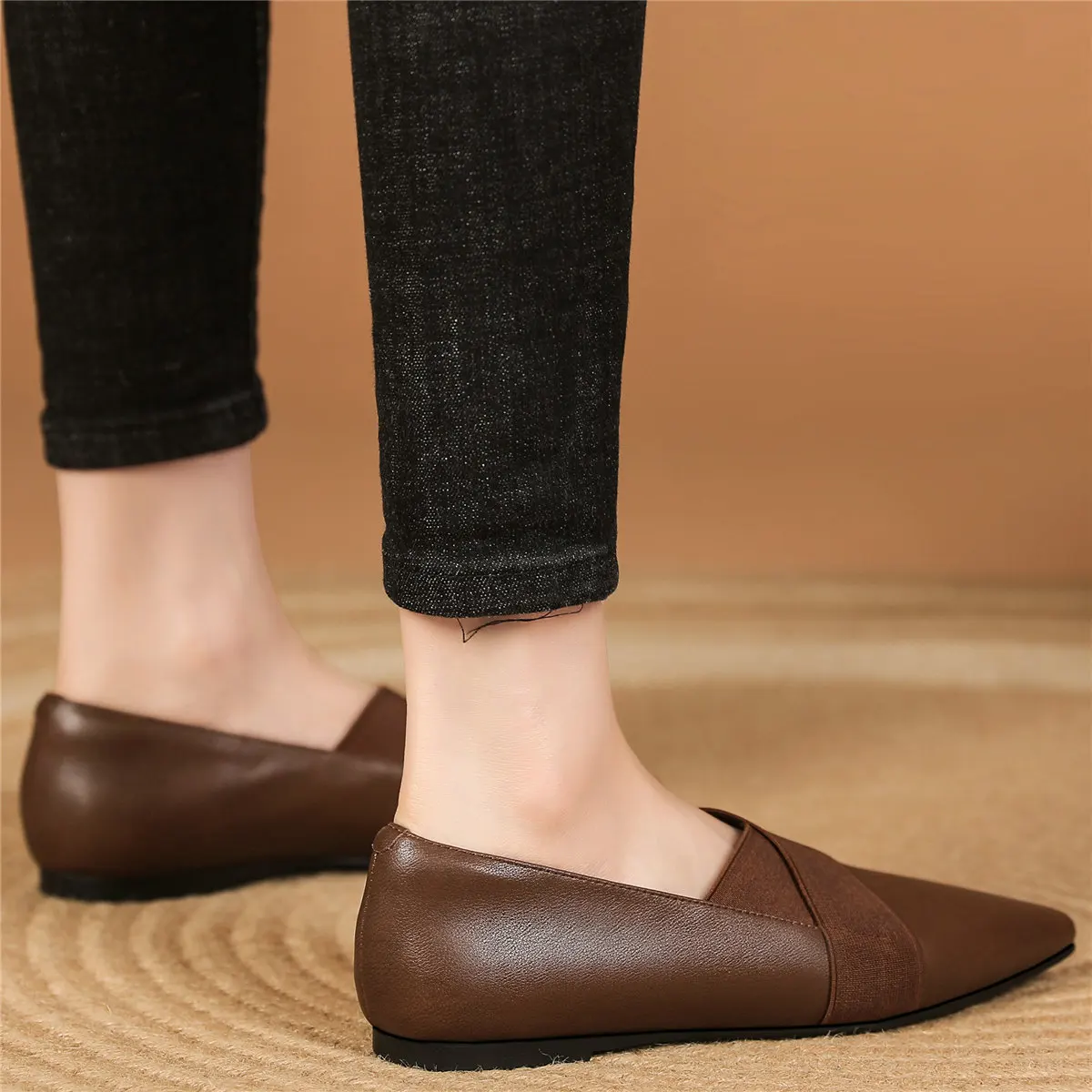 Belt Buckle Loafers Oxfords Shoe Women Genuine Leather Low Heels Platform Pumps Female Pointed Toe Fashion Sneakers Casual Shoes
