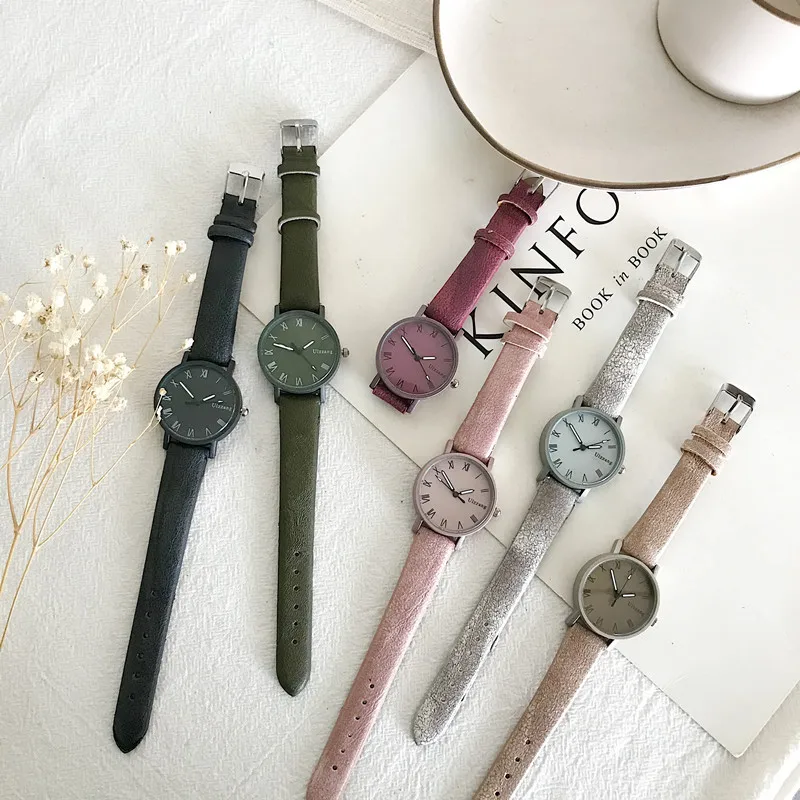 Женские кварцевые часы в ретро-стиле с кожаным ремешком