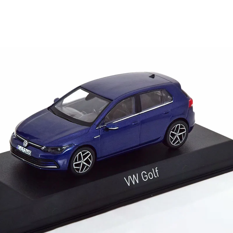 

Масштаб 1:43, модель автомобиля Golf 8 2020 из сплава
