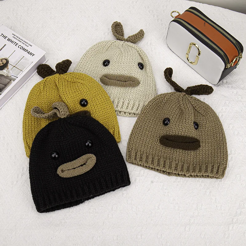 

Autumn and Winter Warm Cartoon Weird Duck Knitted Hats Winter Outdoor Ski Cap Riding Ear Protection Woolen Hat