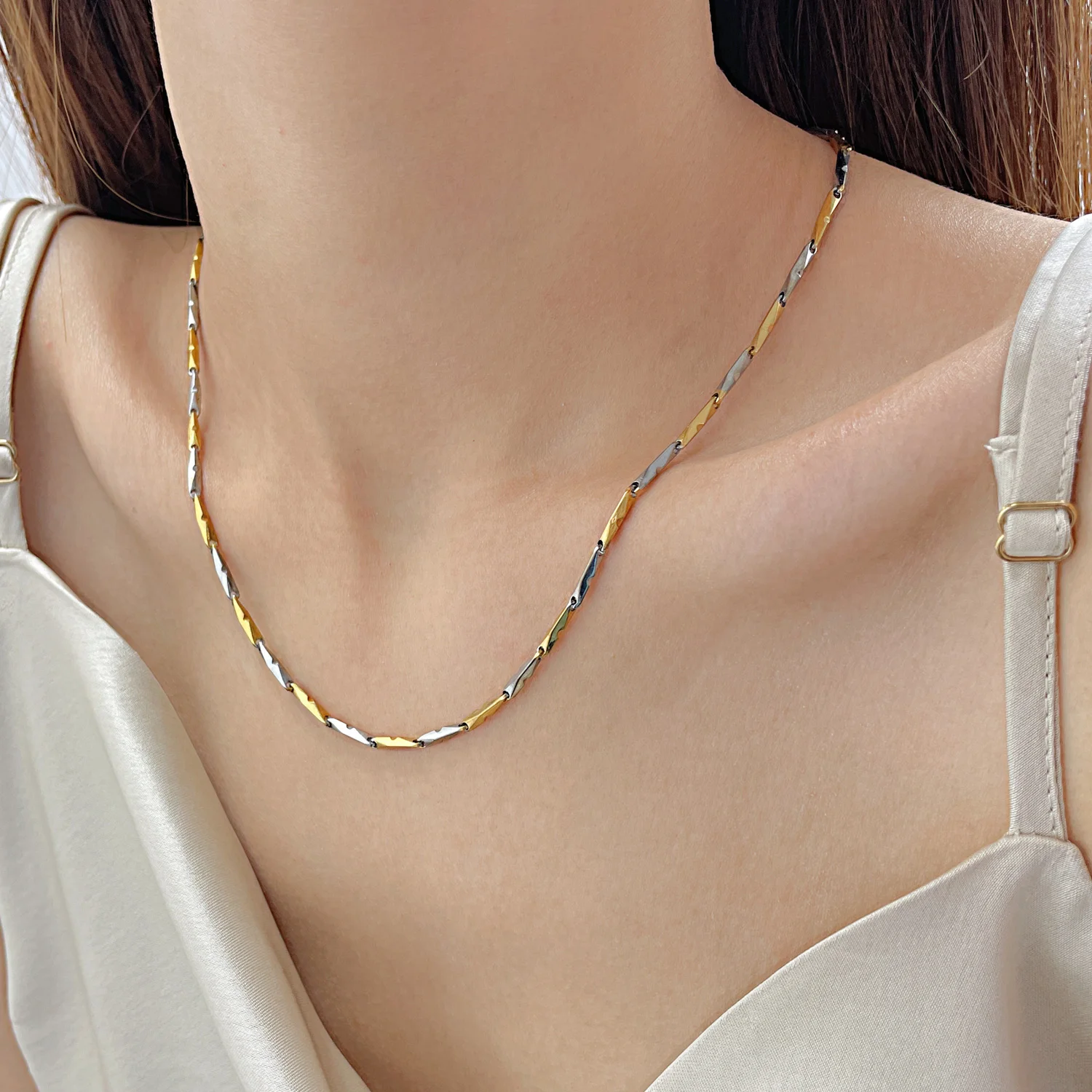 JHSL женские красочные ожерелья из нержавеющей стали, Шейная цепочка Серебряного и золотого цвета, модная женская бижутерия