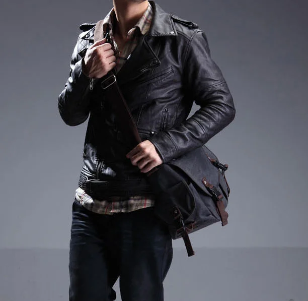 Canvas Bag Men Bag Sling Bag Messenger Bag Shoulder Messenger Bag Mens Cross Body Bag 2021 New Leisure Bag Student Bag Casual