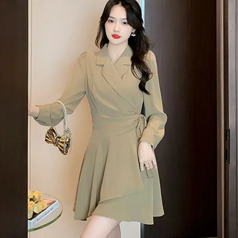 

Женское платье в стиле ретро, черное или цвета хаки платье с новым узором в стиле ощущения дизайна, подчеркивающее фигуру талию, для отдыха, ...