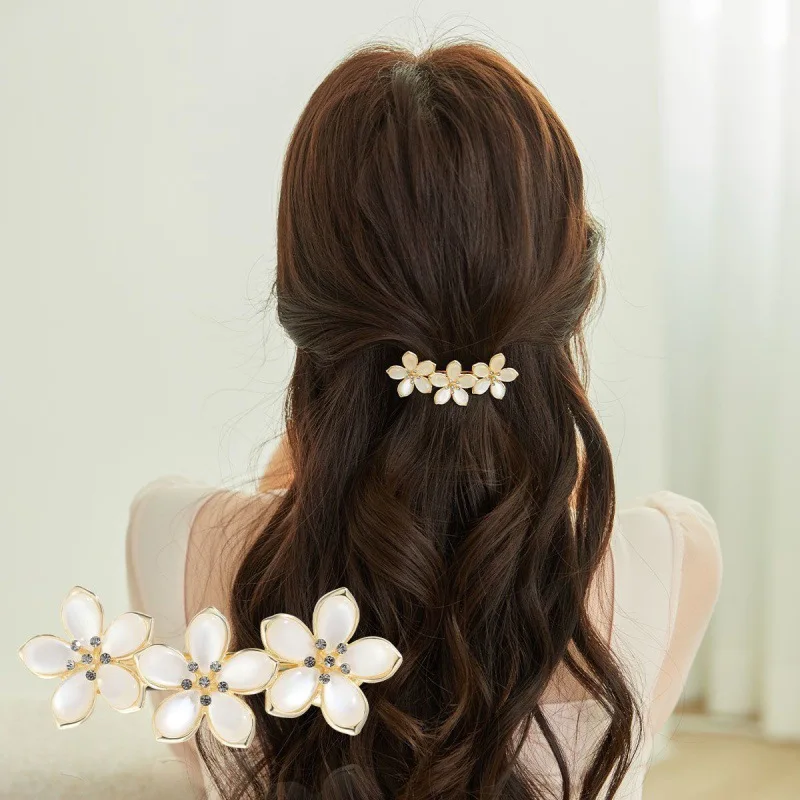 

New Korean white flower pearl spring clip boutique opal bowknot horizontal clip temperament female fashion hair accessories