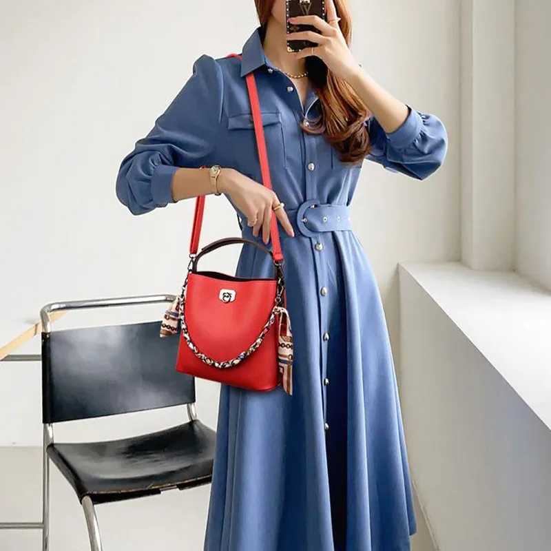 2023 Luxury Lady Fashion Versatile Metal Chain Handbag PU Leather Female Bucket Bags Women Shoulder Bag Messenger Bag