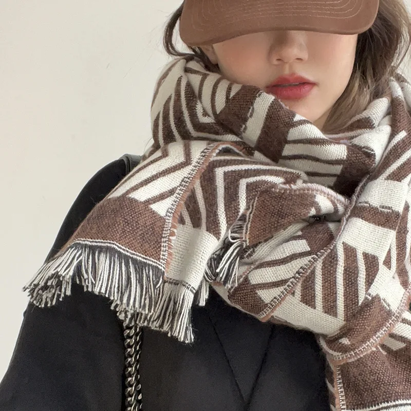 

2022 Winter Cashmere Women Scarf Female Luxury Brand Scarves Lady Tassel Bandana Women Solid Shawl Wraps Foulard Tippet Pashmina