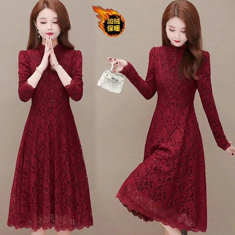 Женское однотонное кружевное платье с длинным рукавом и высоким воротником