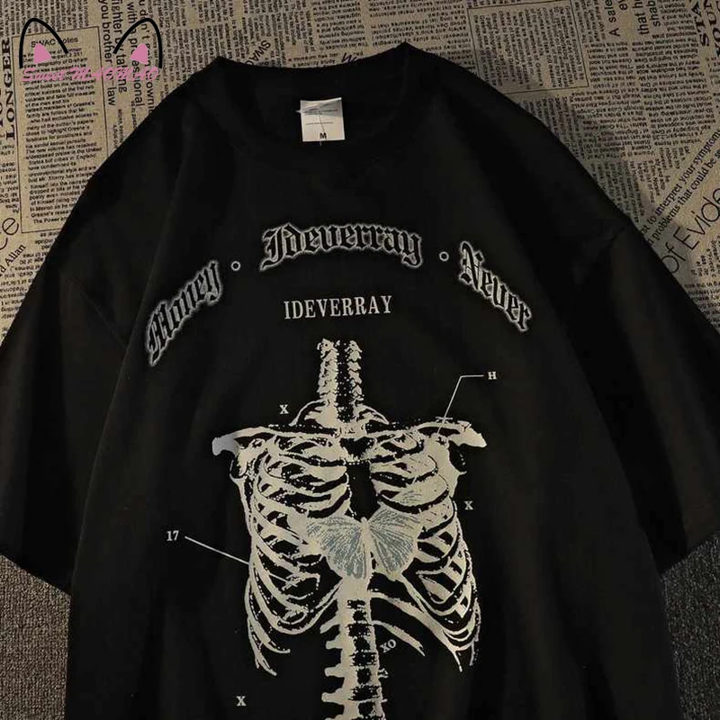 

Женская футболка в стиле гранж, футболка с принтом в виде готического скелета, темная модная уличная одежда, топы, футболка унисекс с графич...