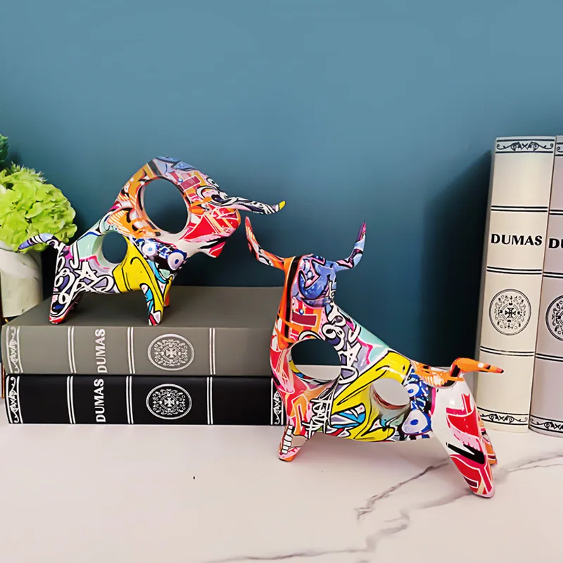 

Graffiti Bull Sculpture Ox Figurine Art Animal Statue Home Decor Cattle Statue For Office Tabletop Desktop Decor Bookcase Crafts