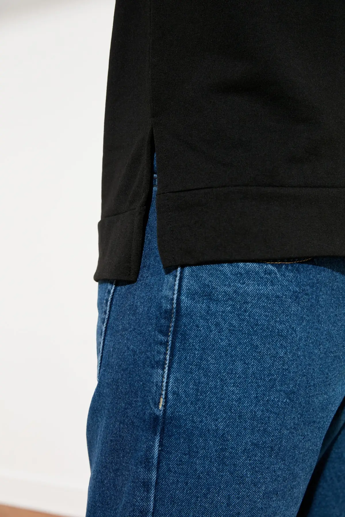 

Trendyol Male Hooded Sweatshirt TMNSS21SW0215