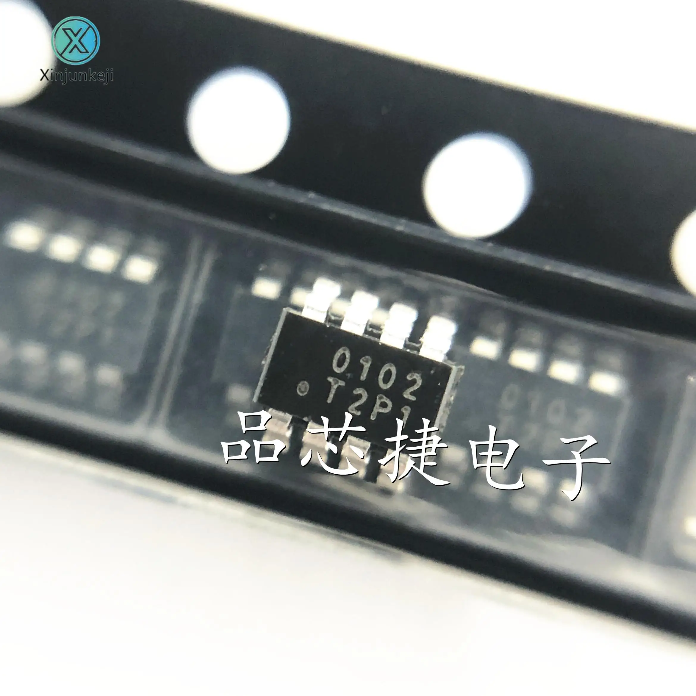 

10 шт. Оригинальный Новый RS0102YH8 Шелковый экран 0102 SOT238 двунаправленный преобразователь уровня напряжения IC чип