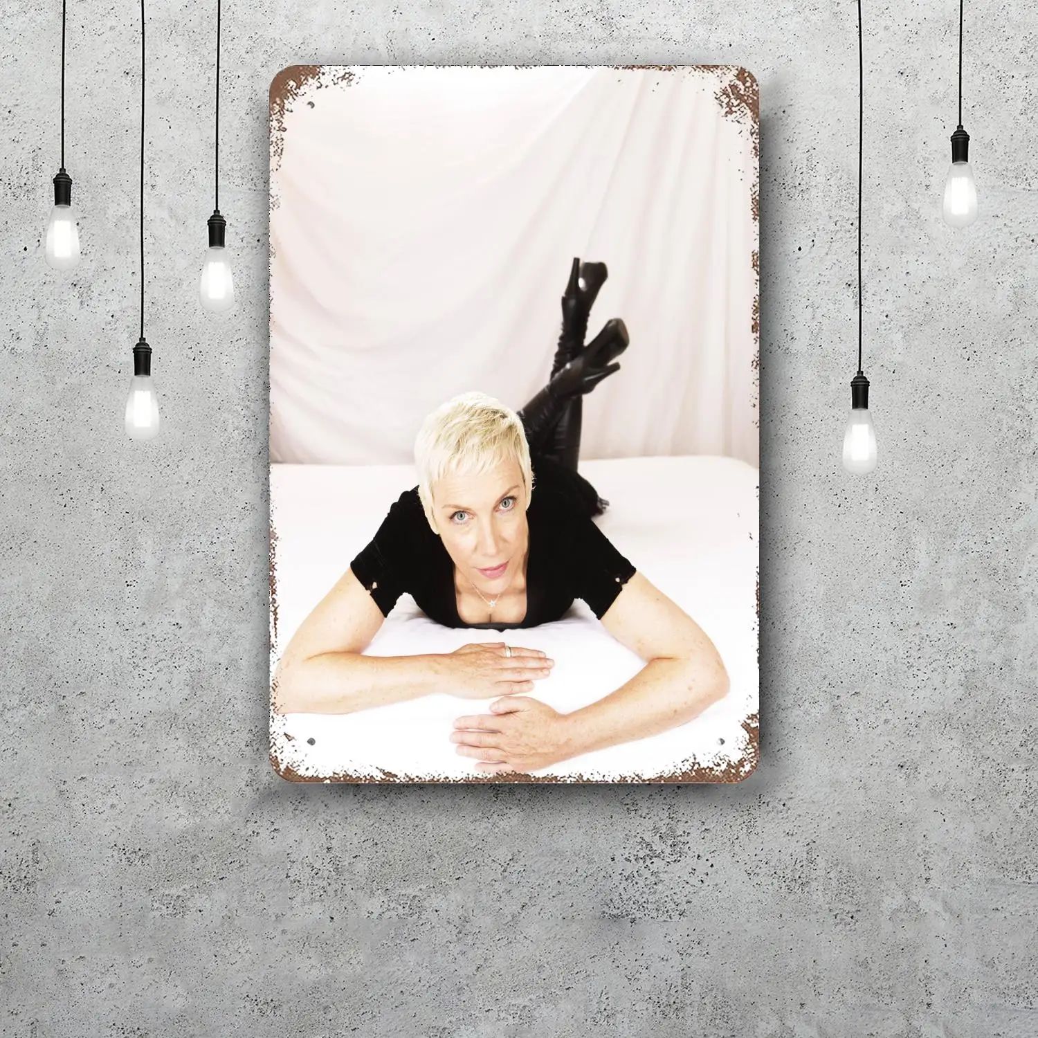 Фото Классический постер Annie Lennox, ржавая металлическая табличка, декоративная тарелка в стиле ретро, бар, человек, пещера, гаражный клуб, металлическая вывеска, украшение на стену №5
