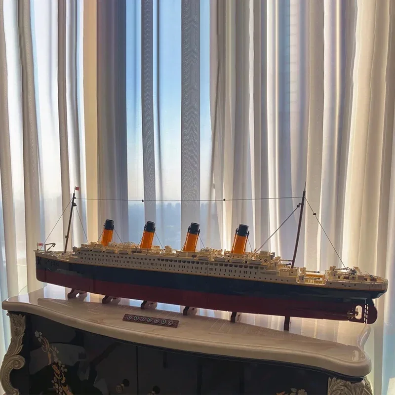 9090 шт. Детский конструктор Титаник совместимый с 10294