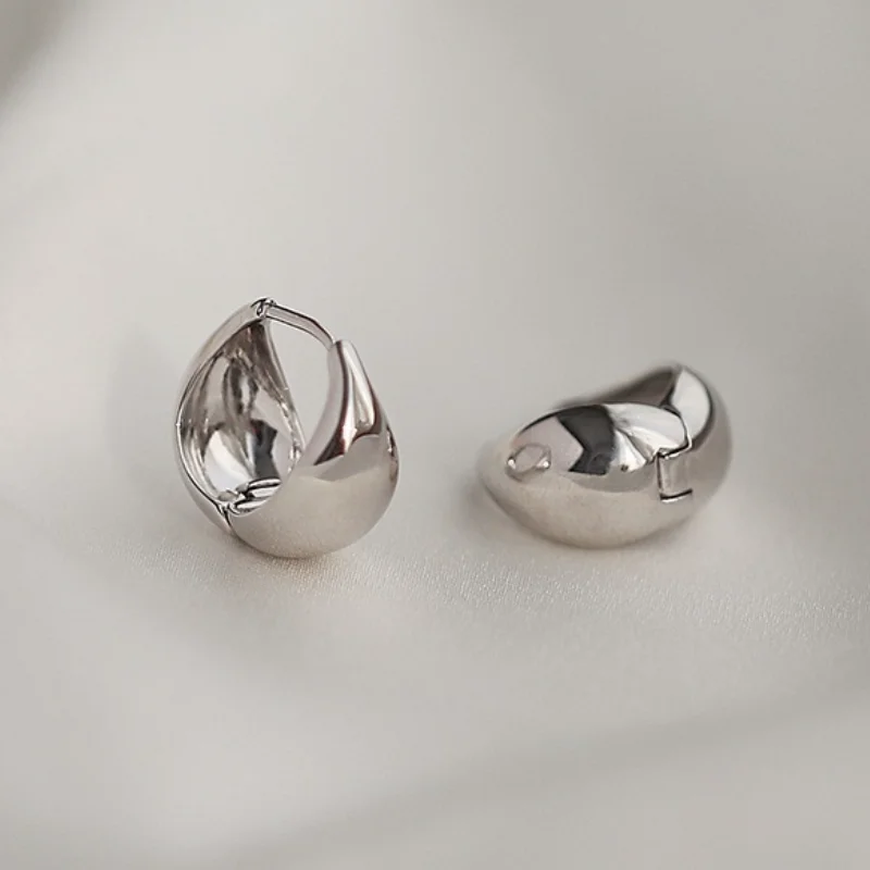 

Retro Simple Metal Earrings Cold Wind Ins Trend Fashion Earrings Personality Korean Temperament Wholesale Ear Rings for Women