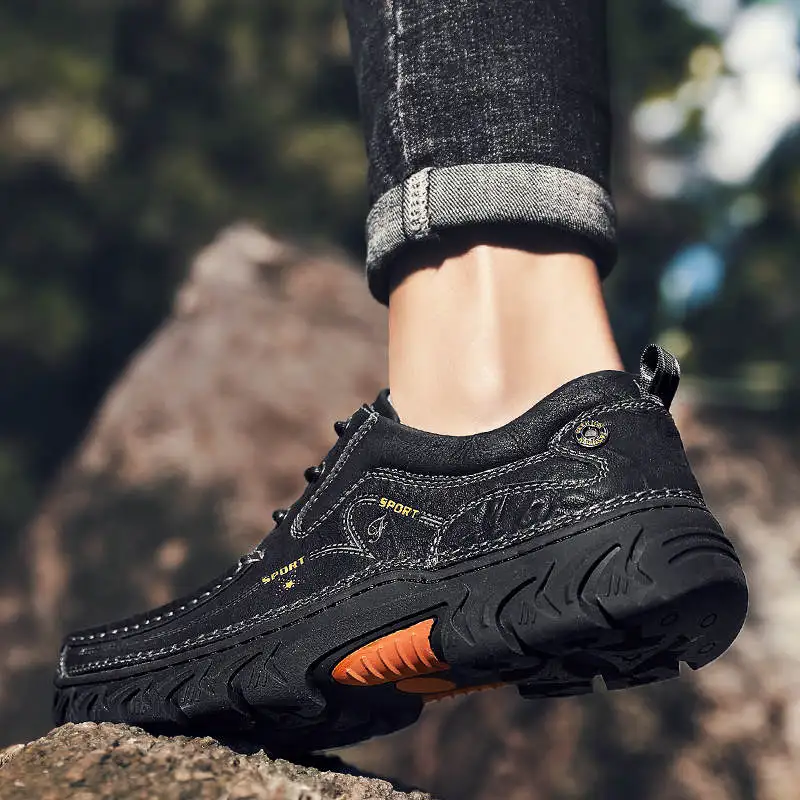 

Chaussures Male Running Shoes Fashion Tennis Men's Sports Boots Black Design Luxury Brand Sneakers 2021 Sport Shoes Male Tennis