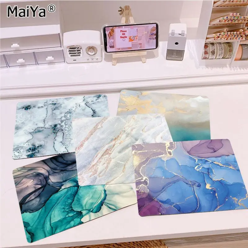 Противоскользящий коврик для компьютерной клавиатуры с мраморным рисунком в