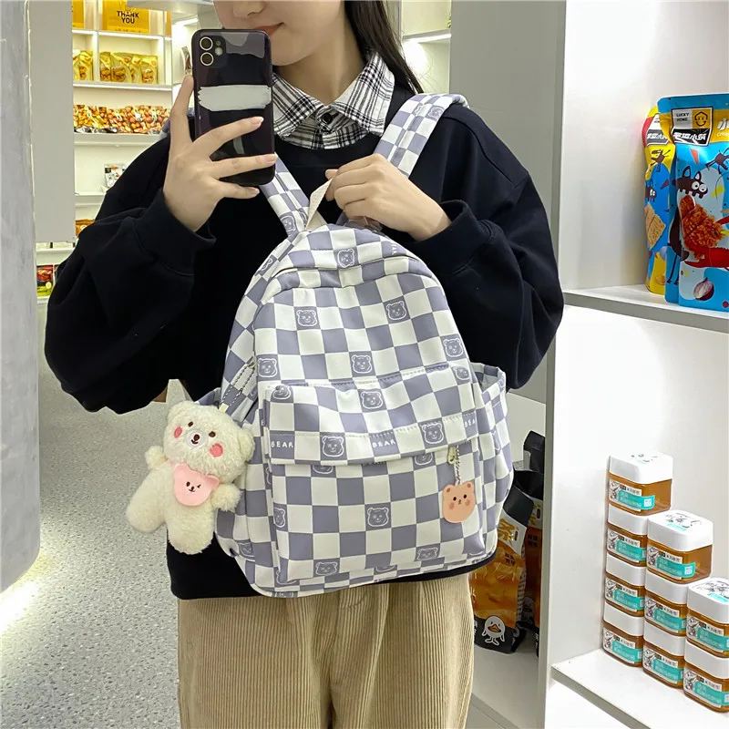 Рисунок 3 - Милые сумки для девочек