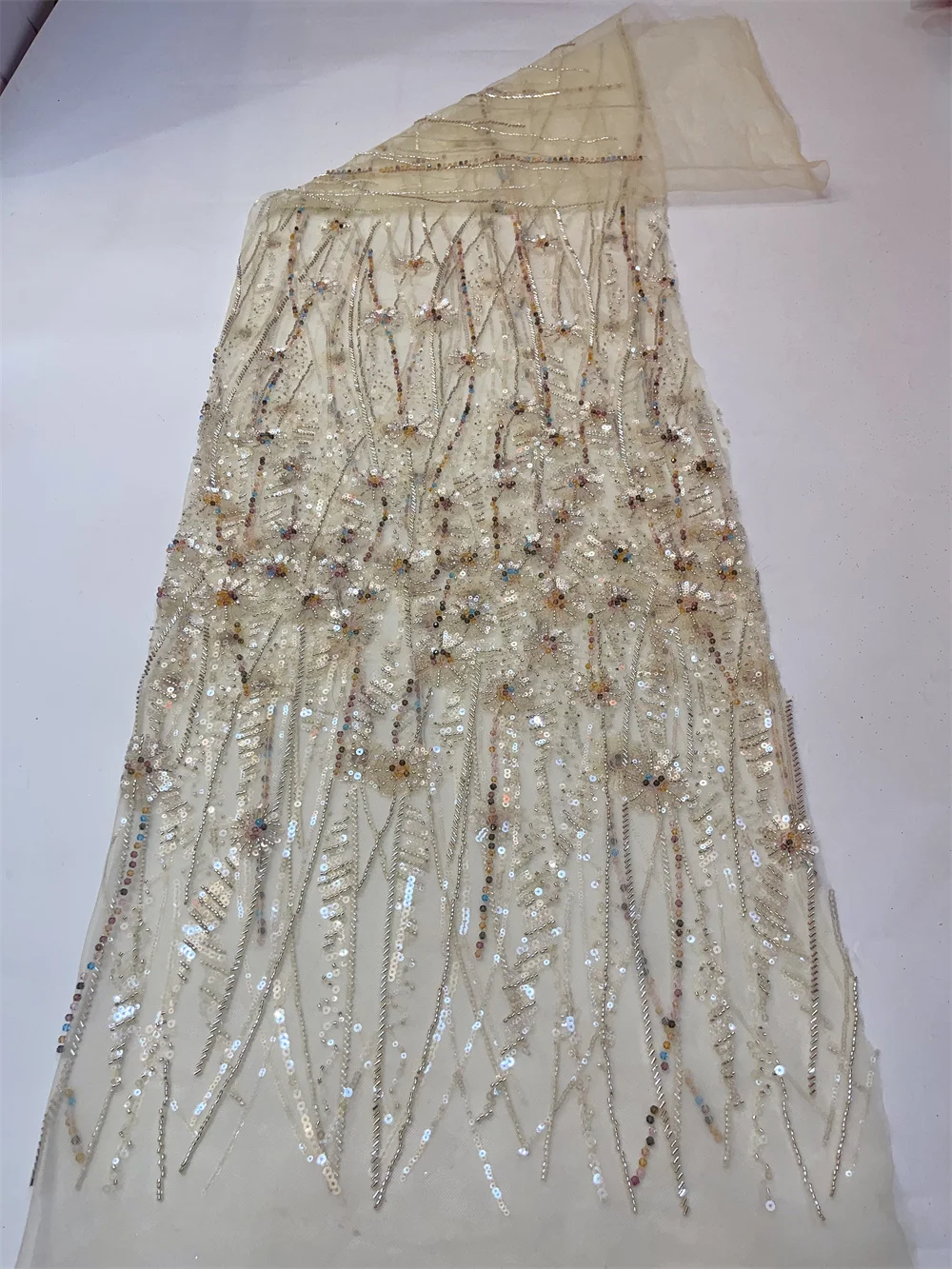 2023 Высококачественная африканская кружевная ткань бусины и блестки Eleagnt