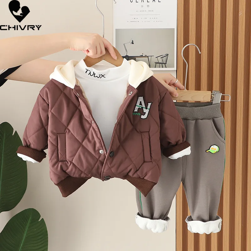 Рисунок 3 - Куртка с капюшоном и штаны для мальчиков