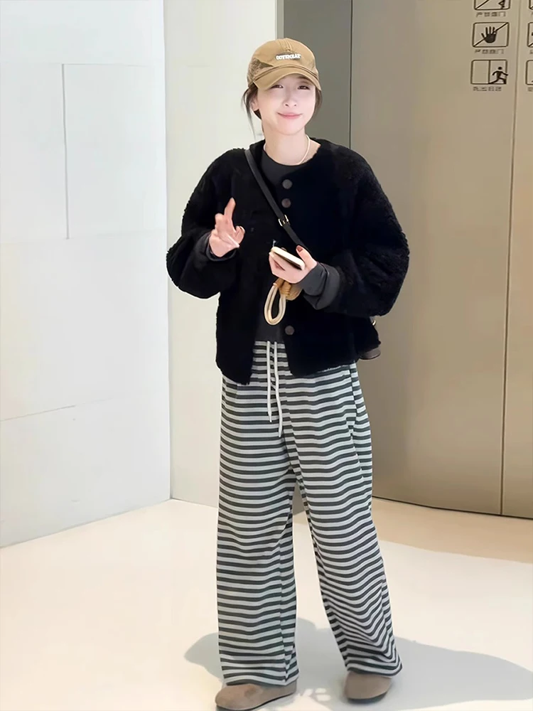 Korean Series with A Complete Set Winter clothes Black Thickened Lamb Wool Outerwear Wide Leg Pants Salt System Young Two-pie...