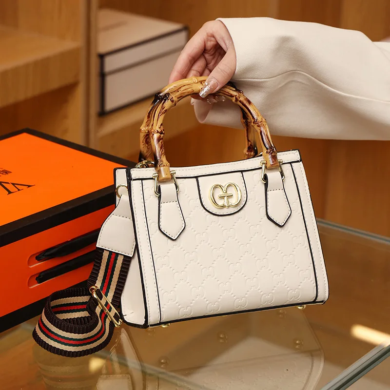 

Fashionable Handbags for Women 2022 Designer Luxury Wide Strap Shoulder Bag Fashionable Handbags for Women 2022 Designer Luxury