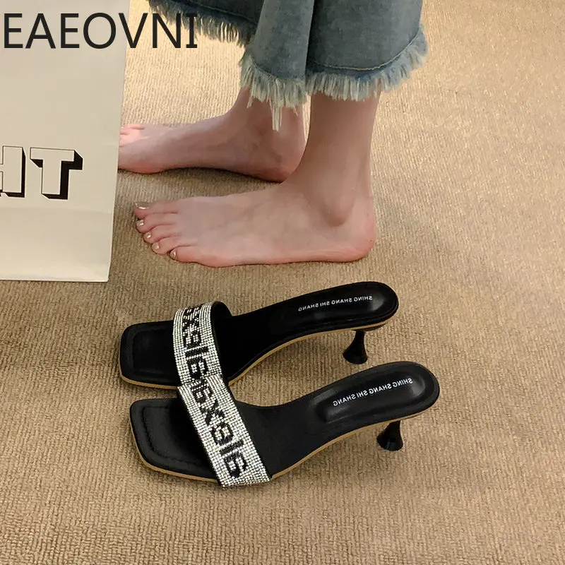 

Женские шлепанцы с открытым носком, элегантные сандалии на высоком каблуке, со стразами, в уличном стиле, лето 2023
