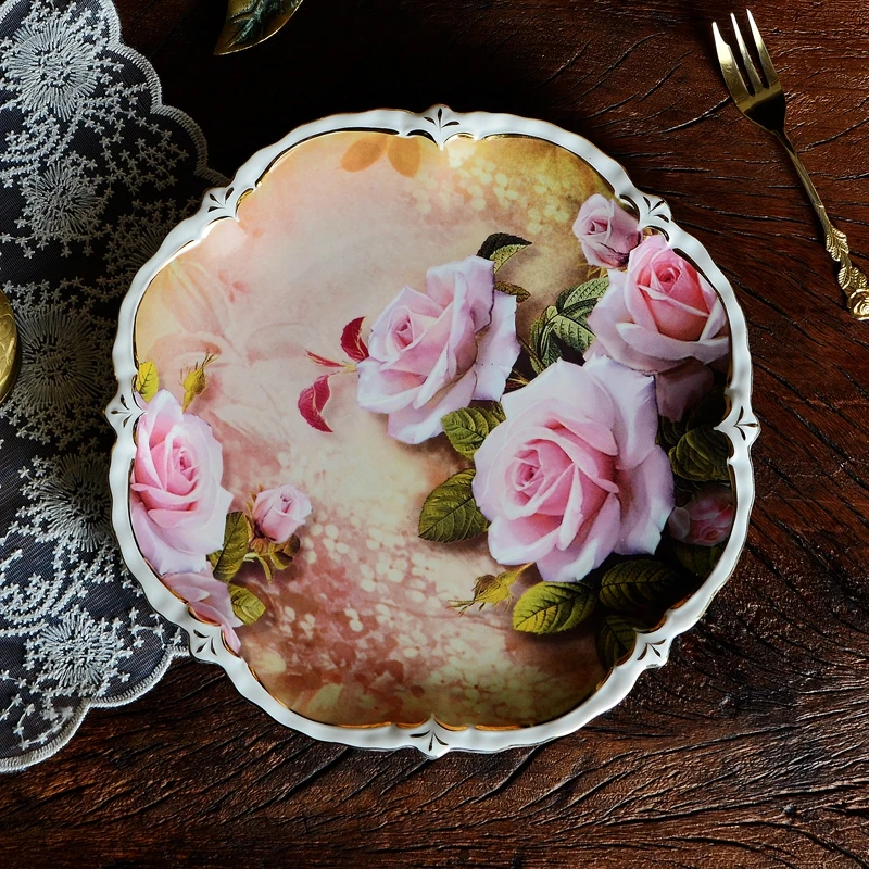 

European style court retro Western plate gold painted ceramic 10 inch fruit plate European family home furnishing plate gourmet