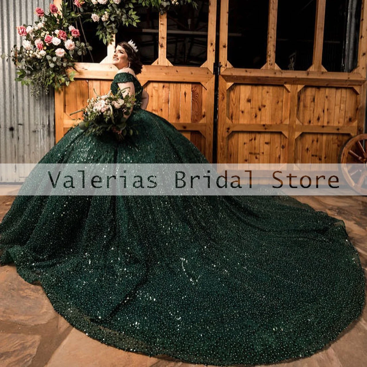 

Sparkly Green Quinceanera Dress Ball Gown For Sweet 16 Girls Beads Sequined Princess Party Gowns 15 Vestidos De Novia