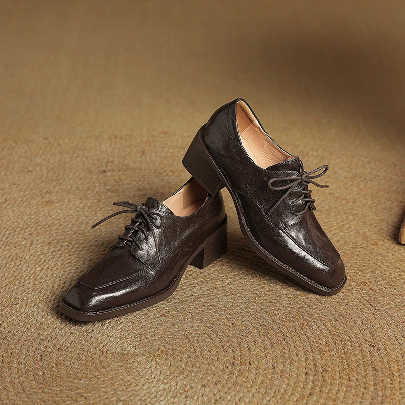 Женские туфли дерби с квадратным носком на шнуровке из натуральной кожи