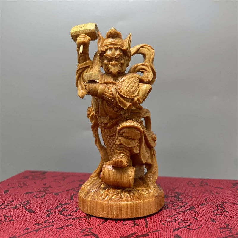 

Cliff cedar wood carving thunder thunder figure Lei Gong Lei Zhenzi offering pieces of Buddha home living room office decoration